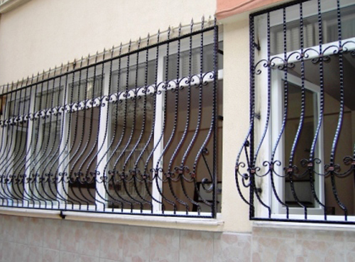 ferforje işleri, ferforje imalatı, dekoratif ferforje, bahçe giriş kaıları, ferforje korkuluklar, bina giriş kapıları, istanbul