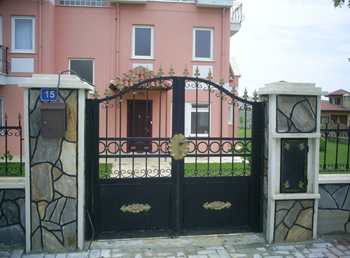 ferforje işleri, ferforje imalatı, dekoratif ferforje, bahçe giriş kaıları, ferforje korkuluklar, bina giriş kapıları, istanbul